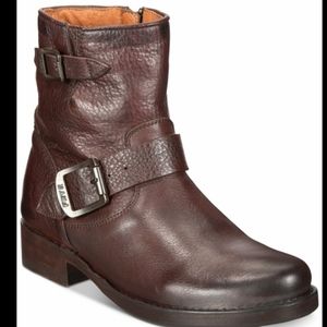FRYE - Vicky Leather Booties

- Brown